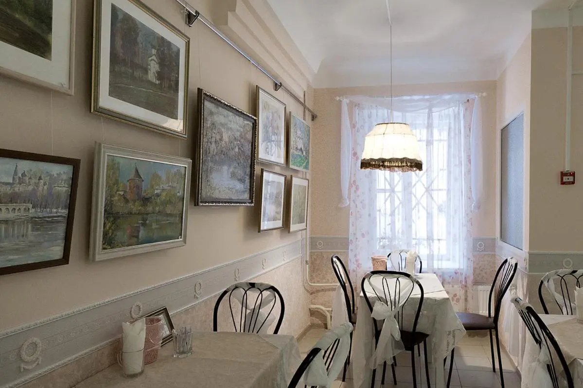 Великий Новгород: Hotel on Prusskaya 8