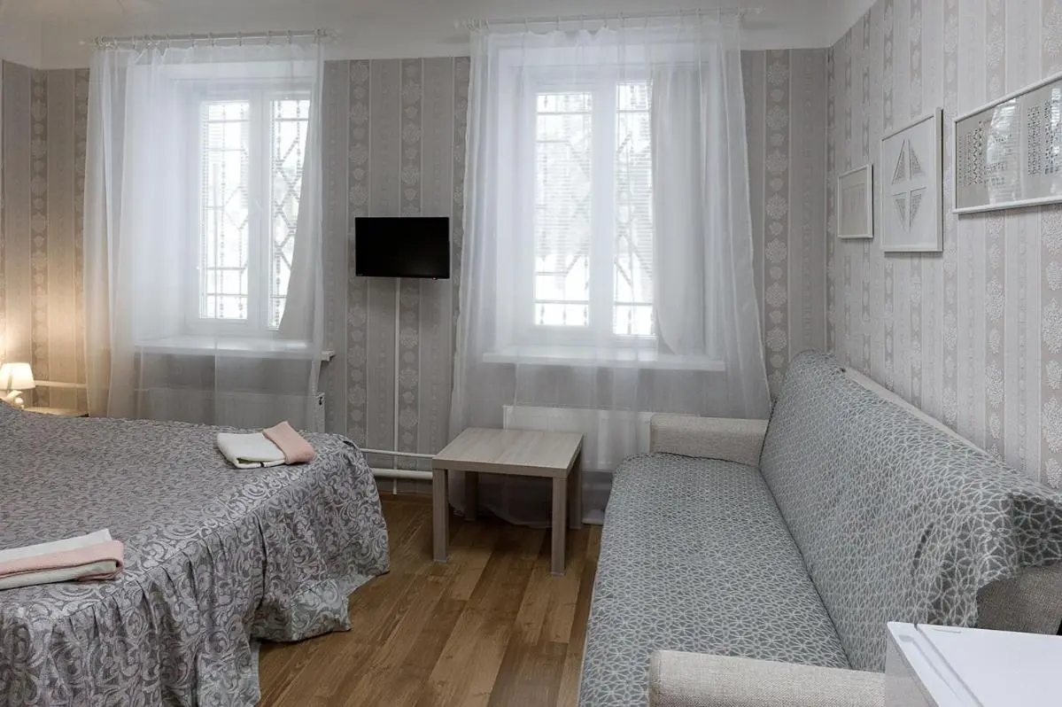 Великий Новгород: Hotel on Prusskaya 8