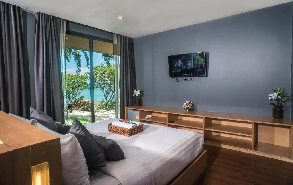 Самуи: The Bay Samui