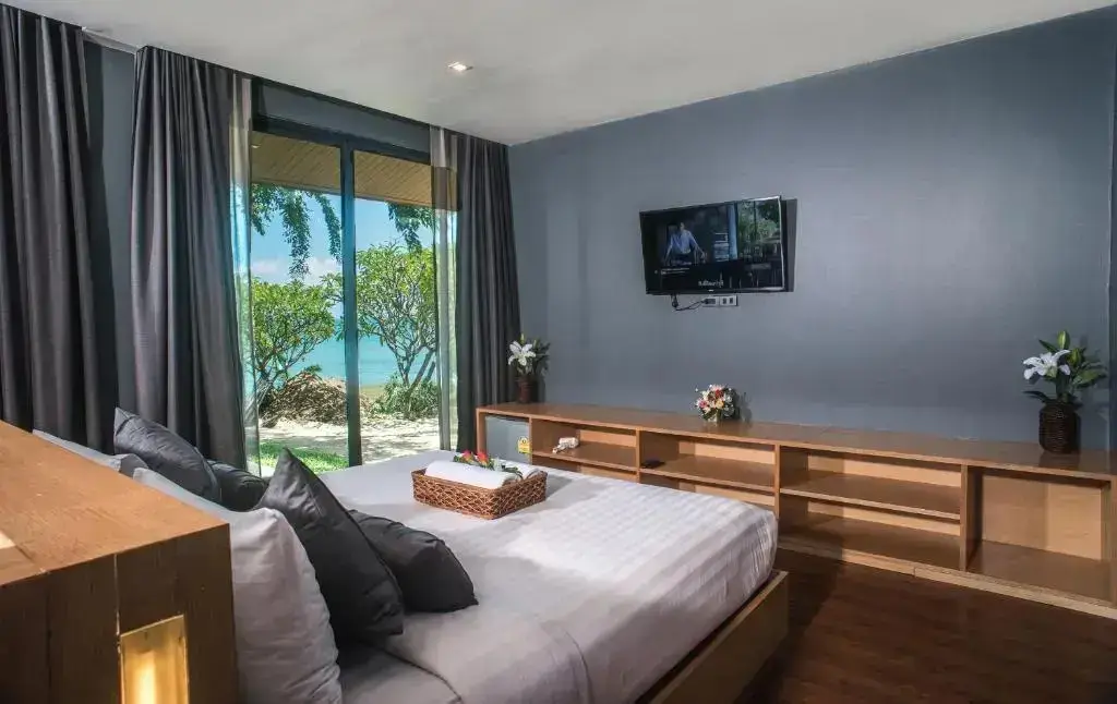 Самуи: The Bay Samui