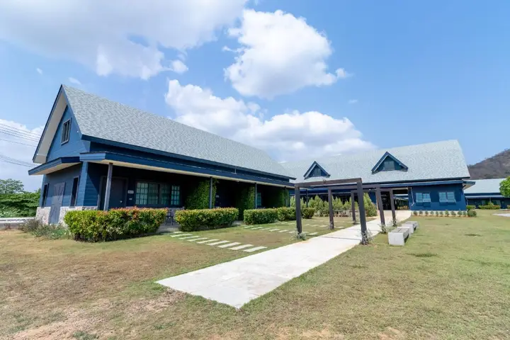 Пранбури : The Barn Hua Hin
