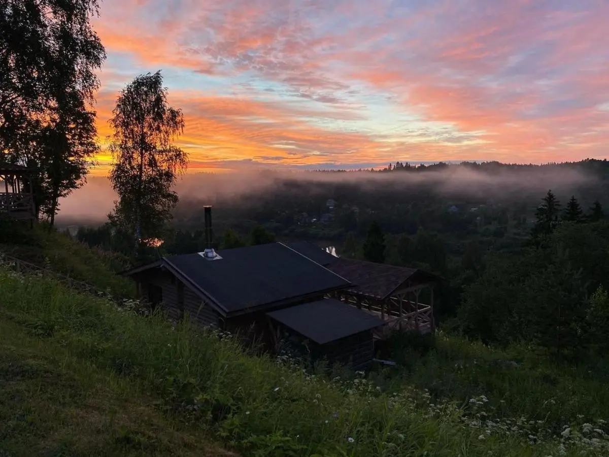 Кривое Колено: Mstinskie Gorki Hotel