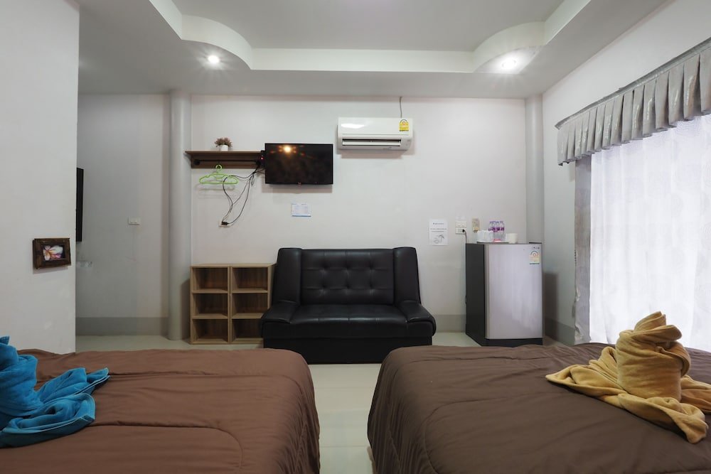 Ко-Лан: Chidlom Resort by OYO Rooms