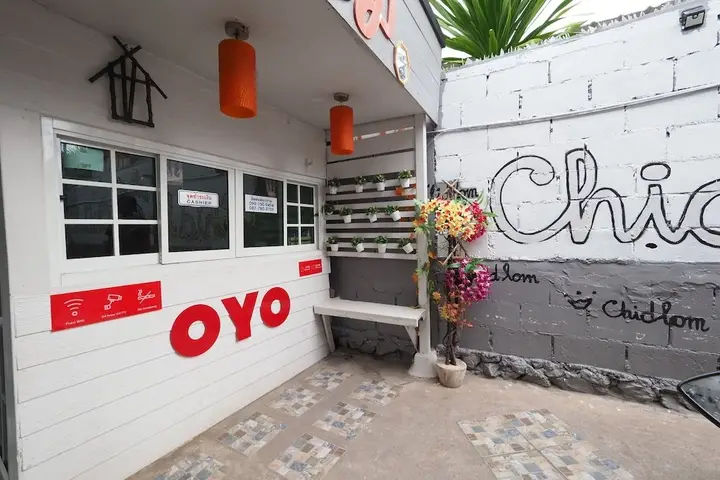 Ко-Лан: Chidlom Resort by OYO Rooms