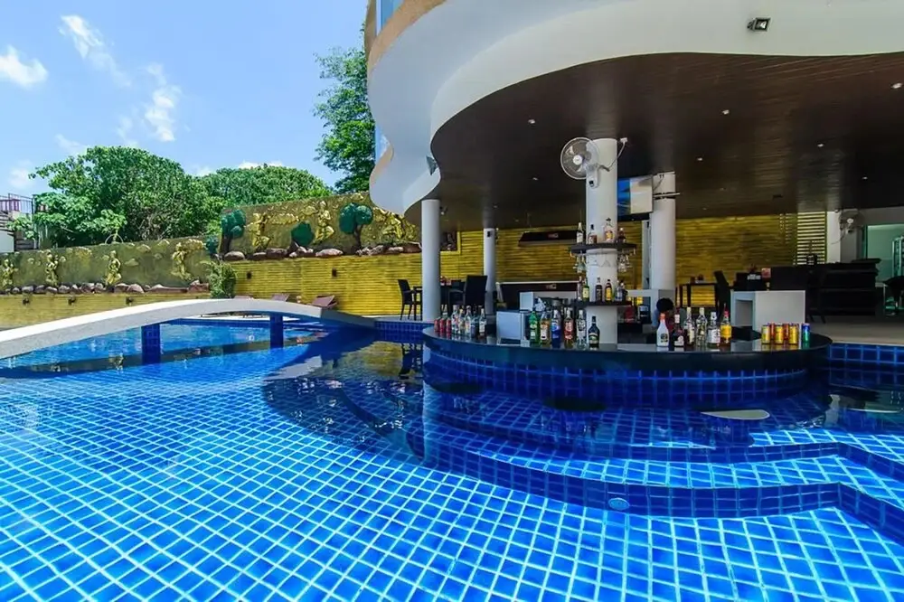 Кату: Patong Sea View Apartments