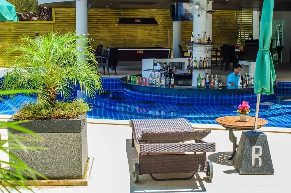 Кату: Patong Sea View Apartments