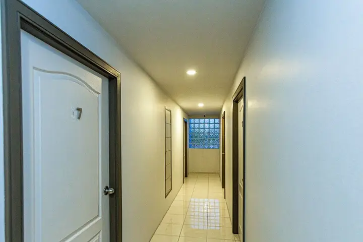 Муанг: OYO 380 Jomthong Mansion