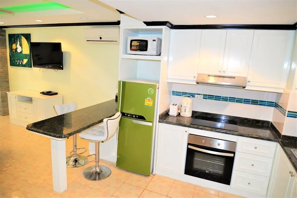 Паттайя: Sleek 1 bed Condo Jomtien