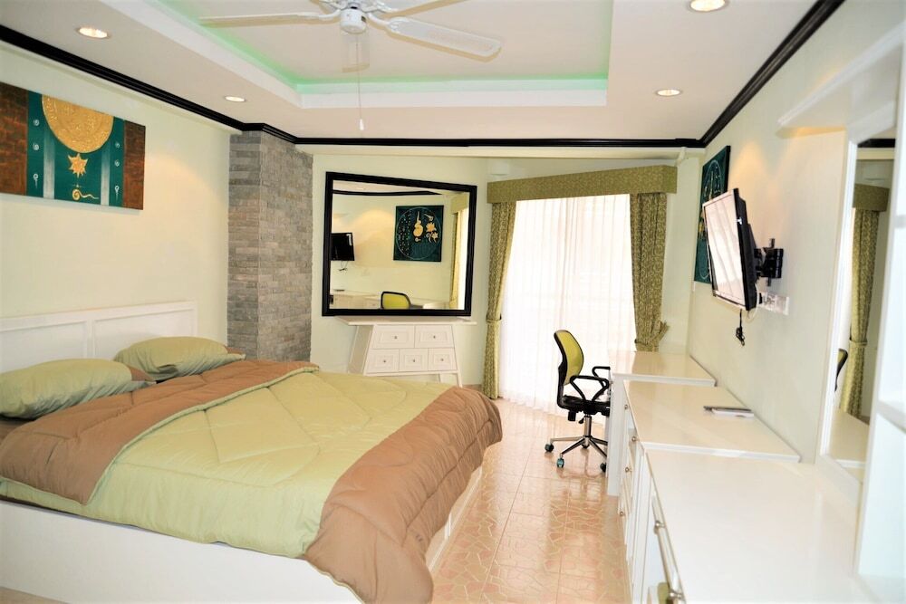 Паттайя: Sleek 1 bed Condo Jomtien