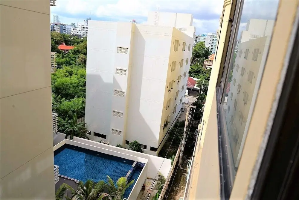 Паттайя: Thepthip Mansion Pratumak