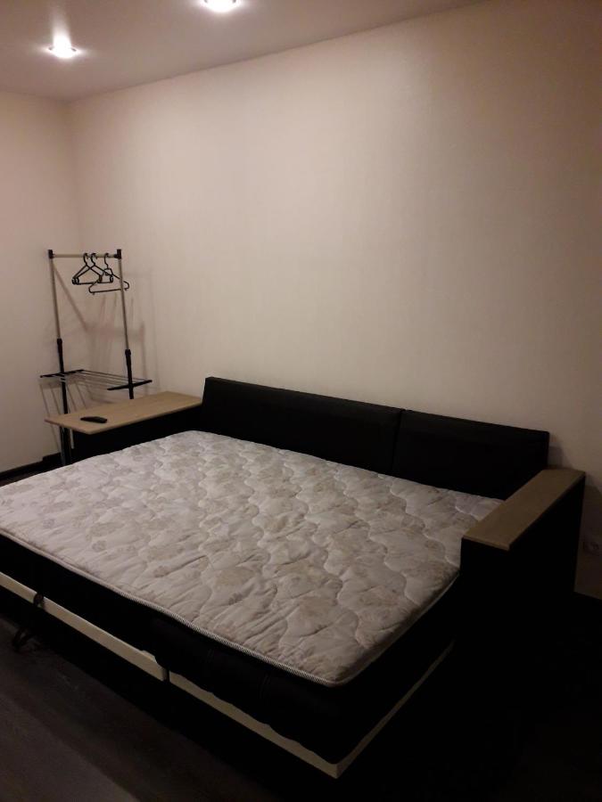 Великий Новгород: Apartment on Meretskova-Volosova