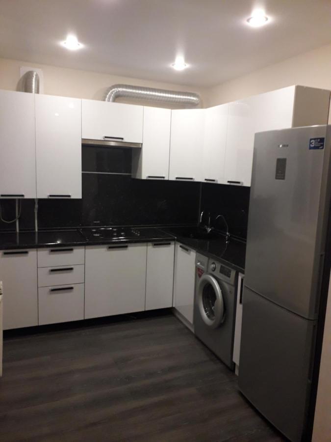 Великий Новгород: Apartment on Meretskova-Volosova