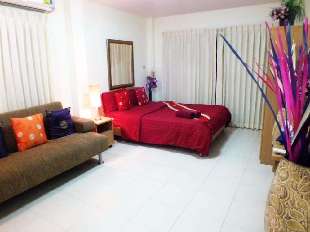 Паттайя: 4 Bedroom Villa Private Pool Central Pattaya 15 min Away