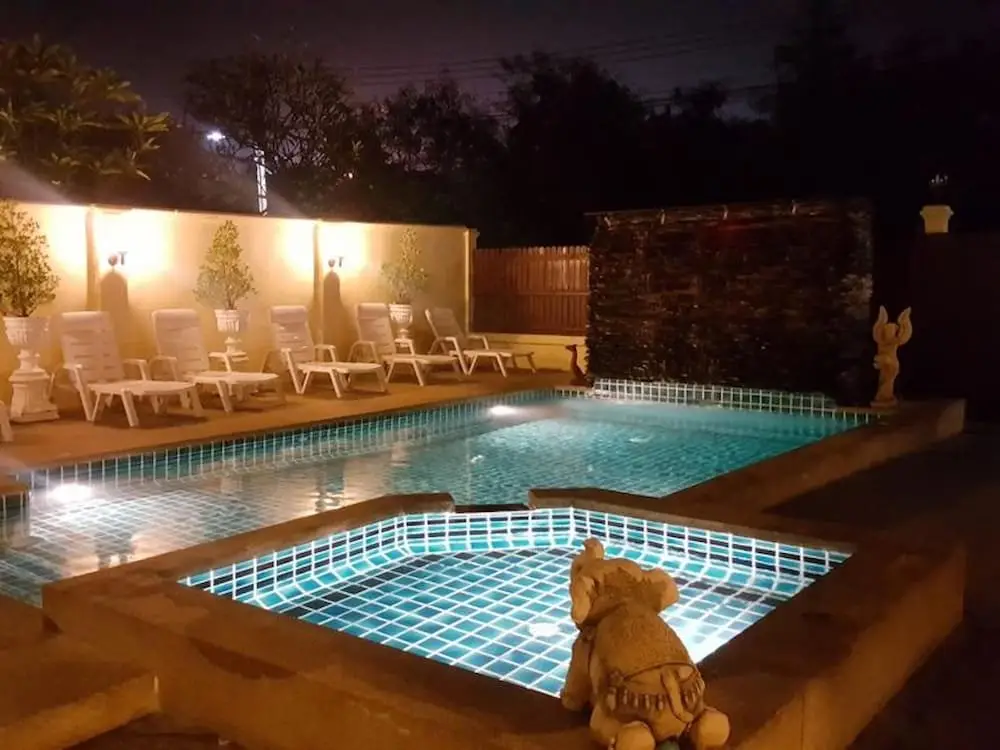 Паттайя: 4 Bedroom Villa Private Pool Central Pattaya 15 min Away