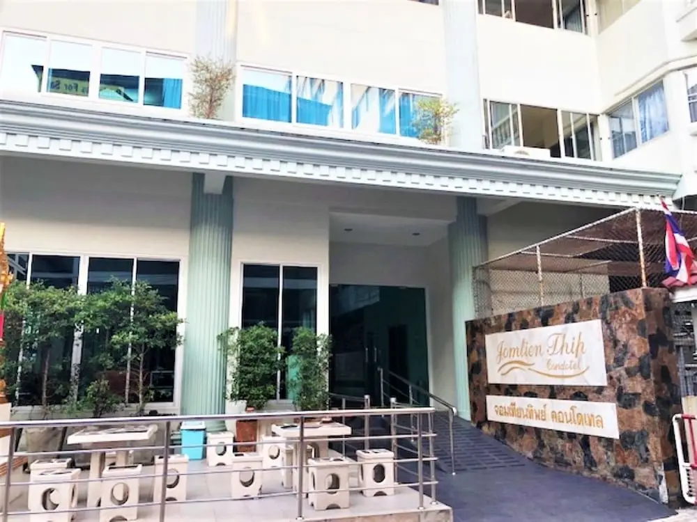 Паттайя: Thip Condotel Jomtien Studio Apartment on soi 7