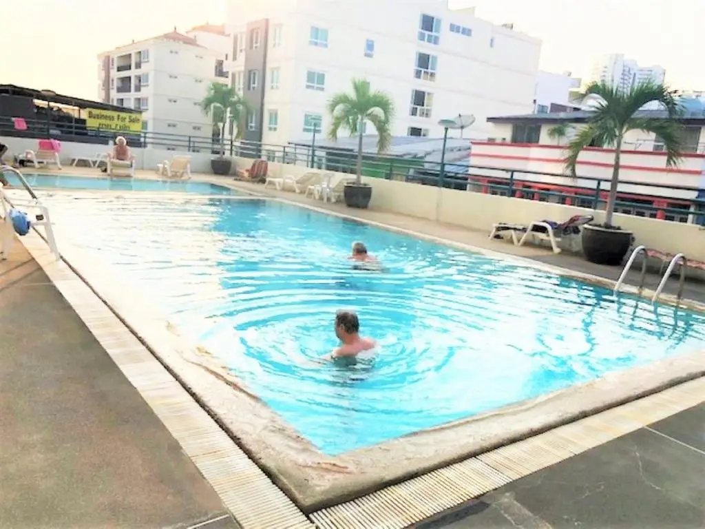 Паттайя: Thip Condotel Jomtien Studio Apartment on soi 7