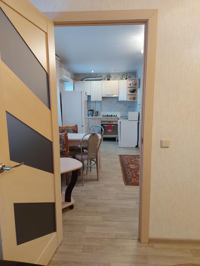 Великий Новгород: Apartment On Meretskova-Volosova