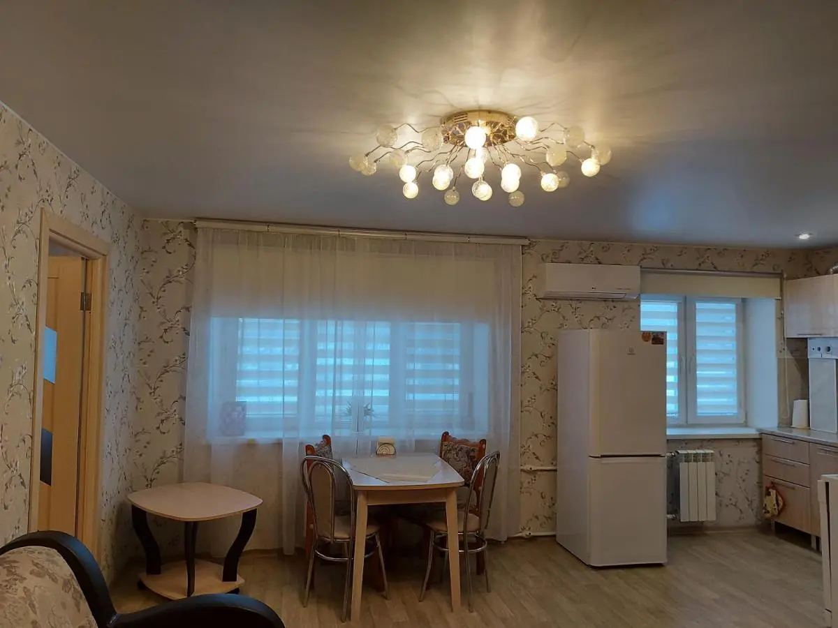 Великий Новгород: Apartment On Meretskova-Volosova