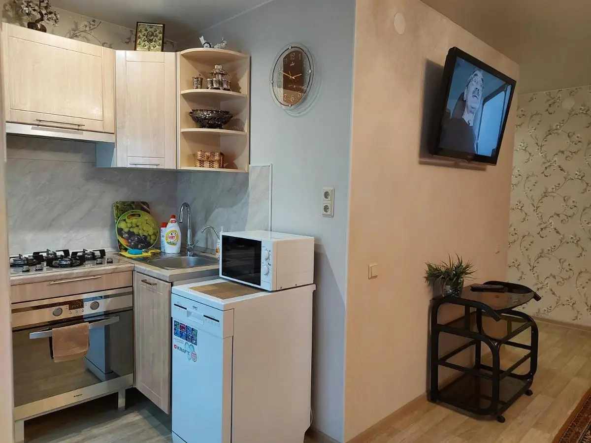 Великий Новгород: Apartment On Meretskova-Volosova