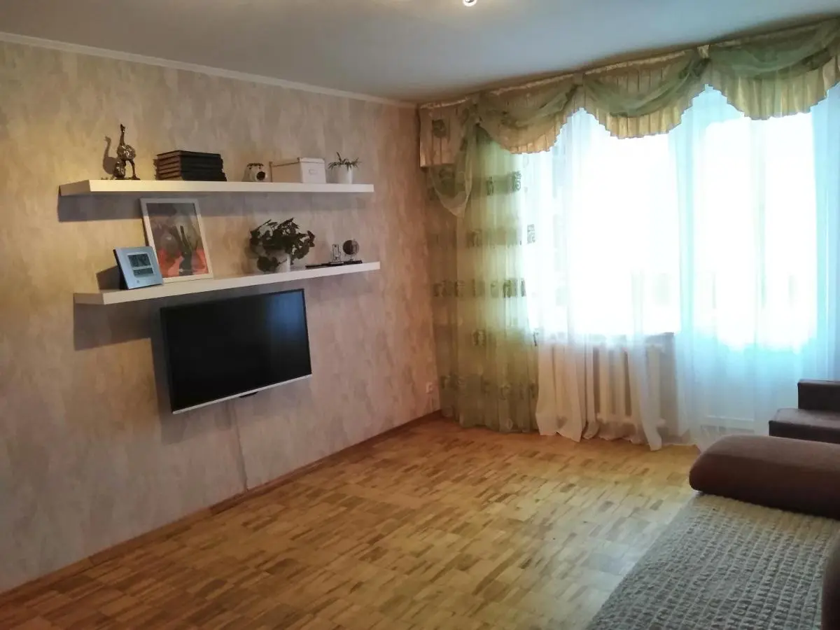 Великий Новгород: Apartment on Parkovaya street