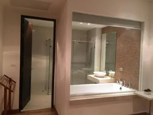 Чакпхонг: Seaview Condo at Phuphatara