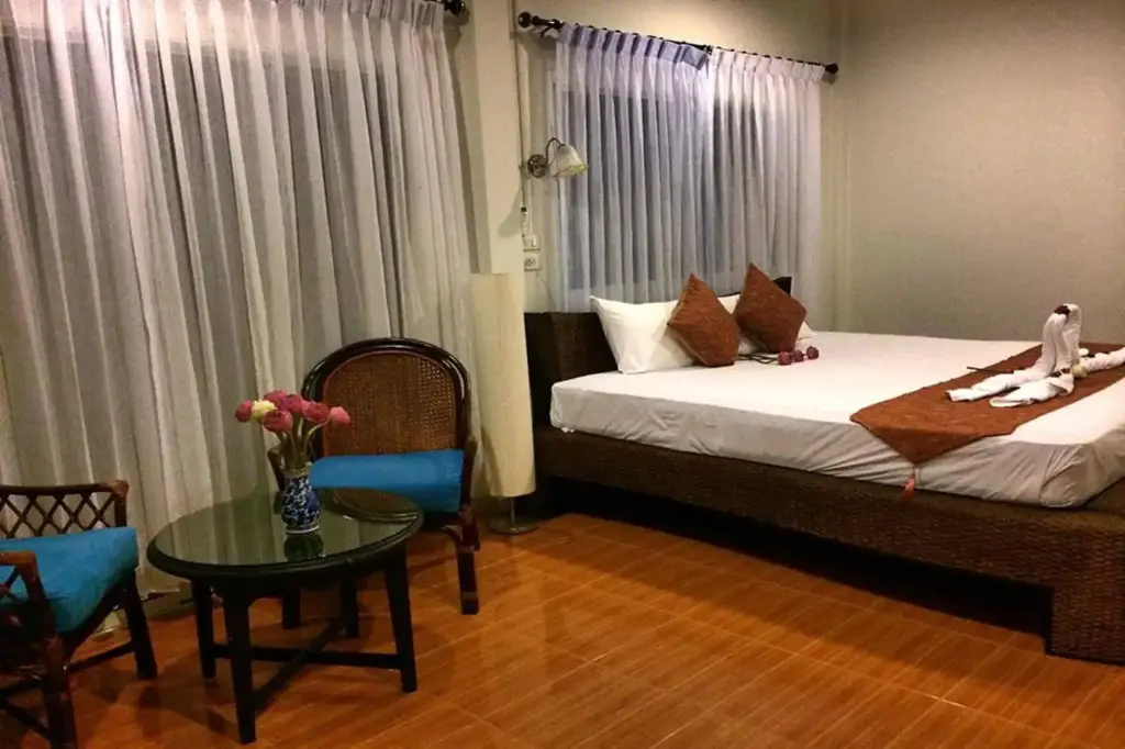 Муанг: Smile World & Smile Home