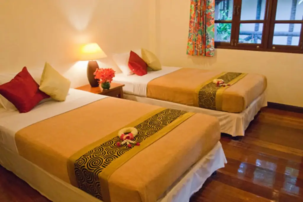 Baan Klang Aow Beach Resort — фото 1