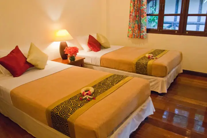 Банг-Сапхан: Baan Klang Aow Beach Resort