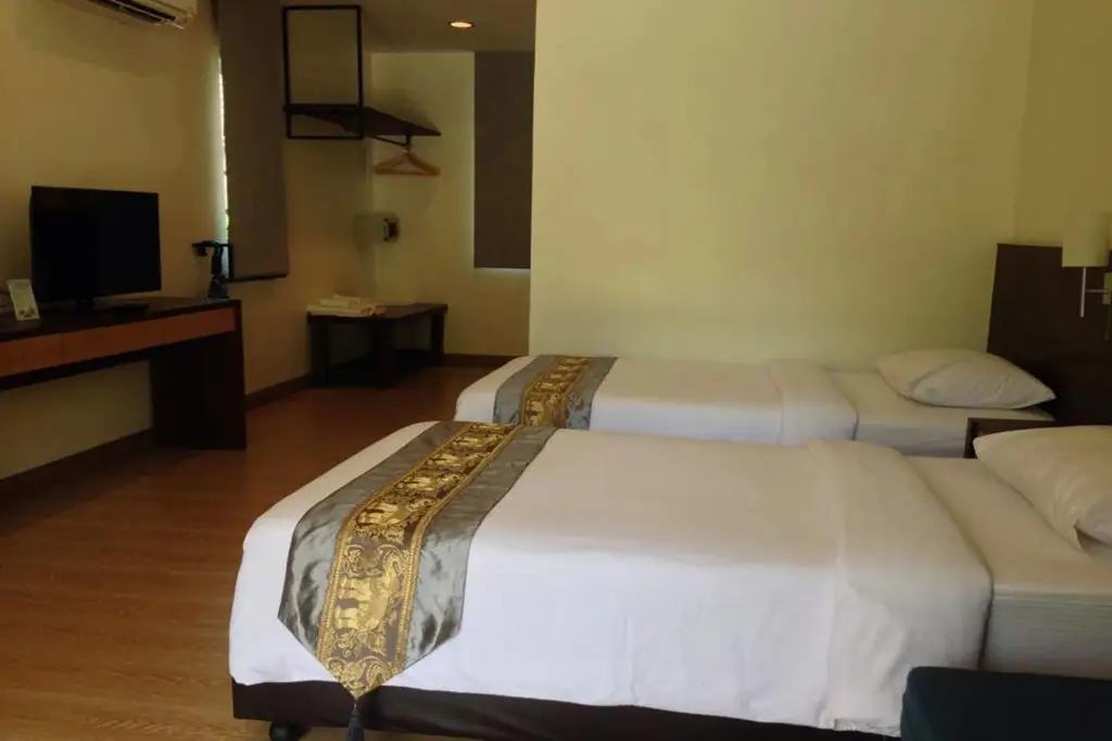 Банг-Сапхан: Baan Klang Aow Beach Resort