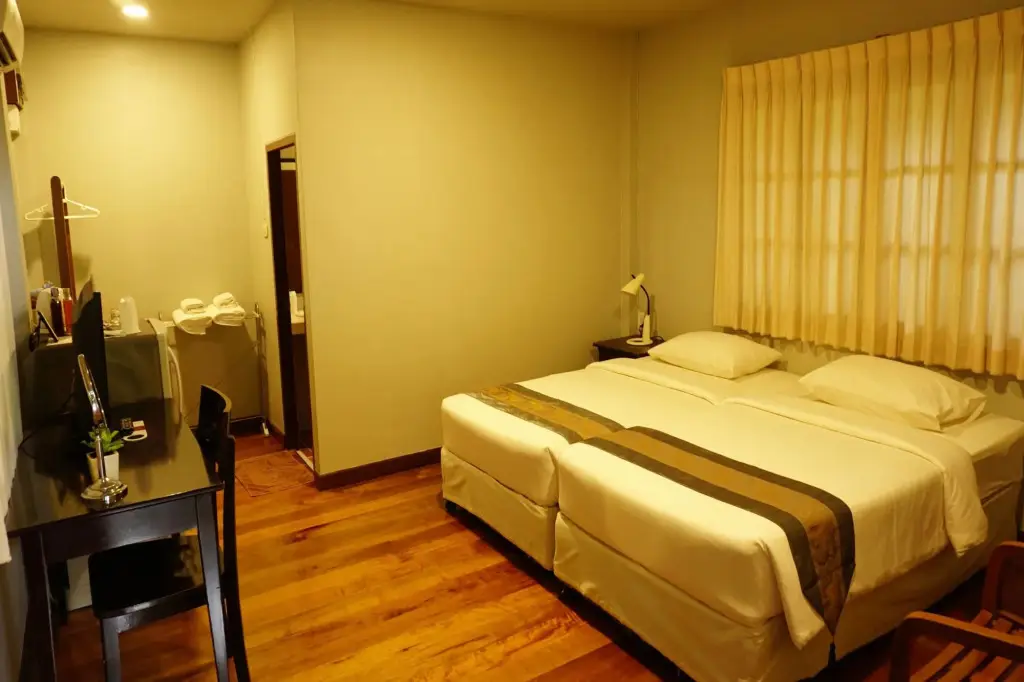 Банг-Сапхан: Baan Klang Aow Beach Resort