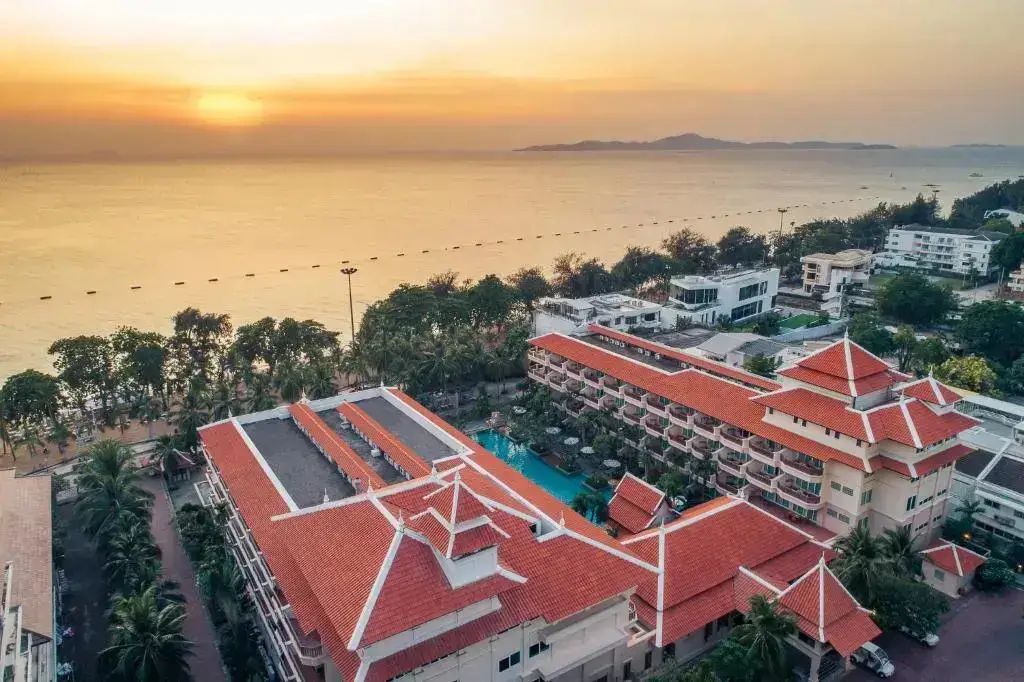 Паттайя: Курортный отель Avalon Beach Resort