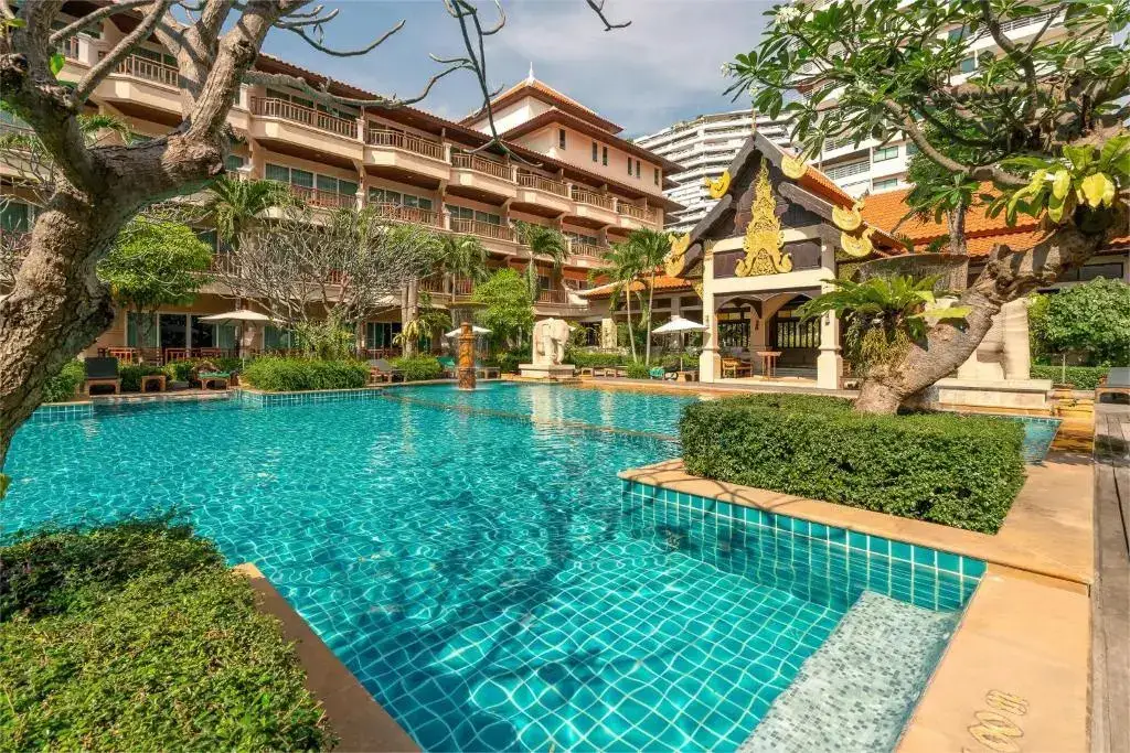 Паттайя: Курортный отель Avalon Beach Resort