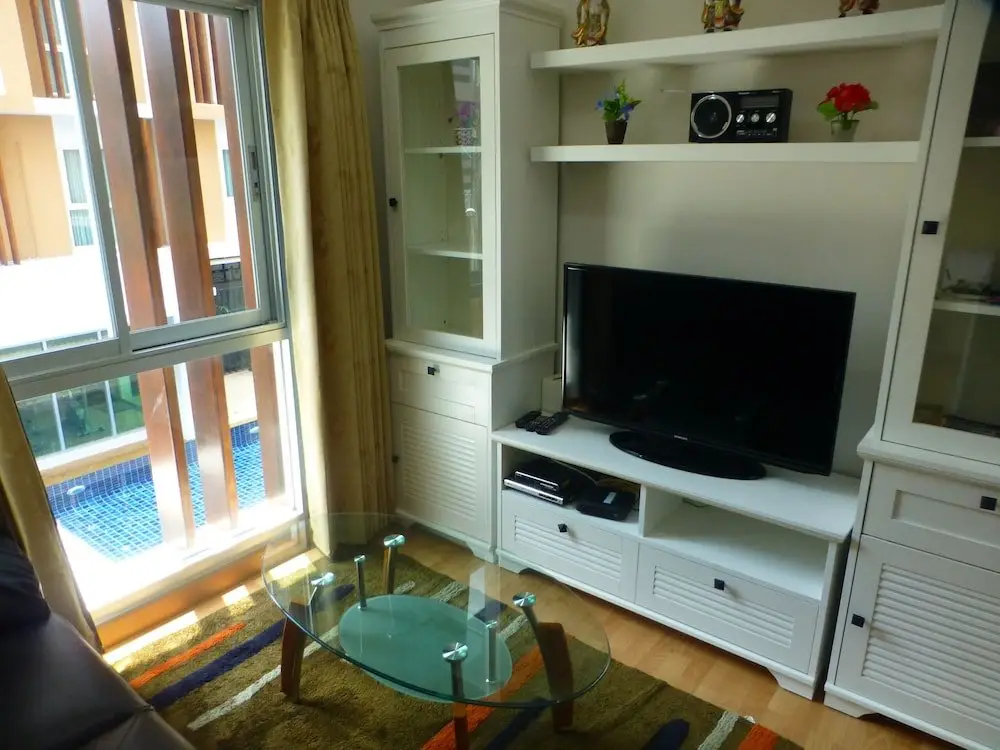 1 Double Bedroom Apartment With Swimming Pool Security and High Speed Wifi — фото 1