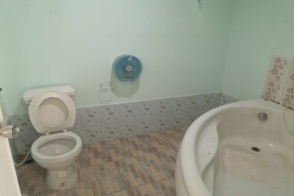 Чонбури: OYO 1063 Kingfha Resort