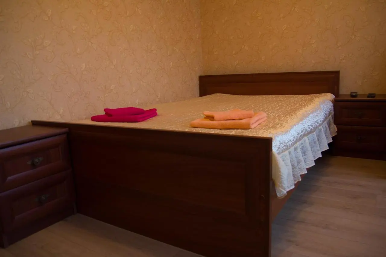 Великий Новгород: Apartment Volotovskaya 6