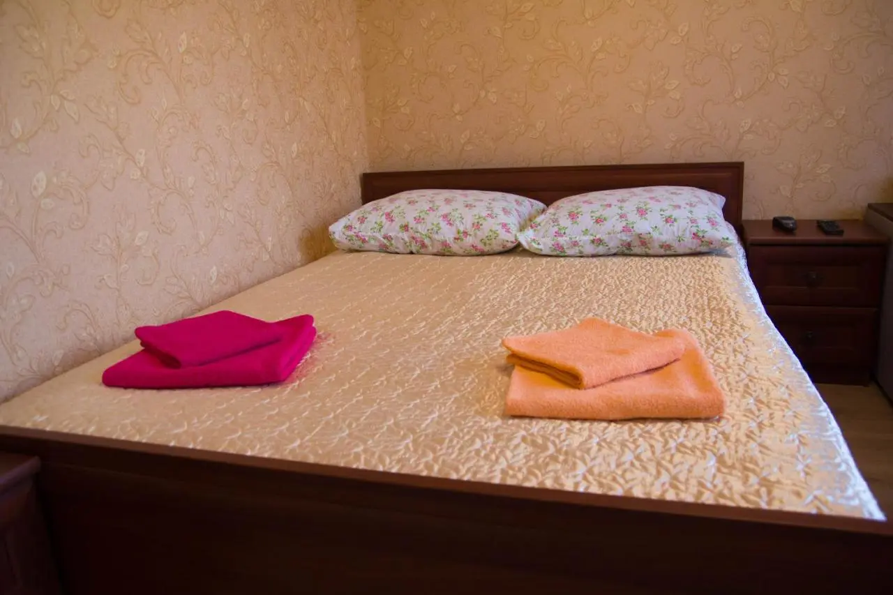 Великий Новгород: Apartment Volotovskaya 6