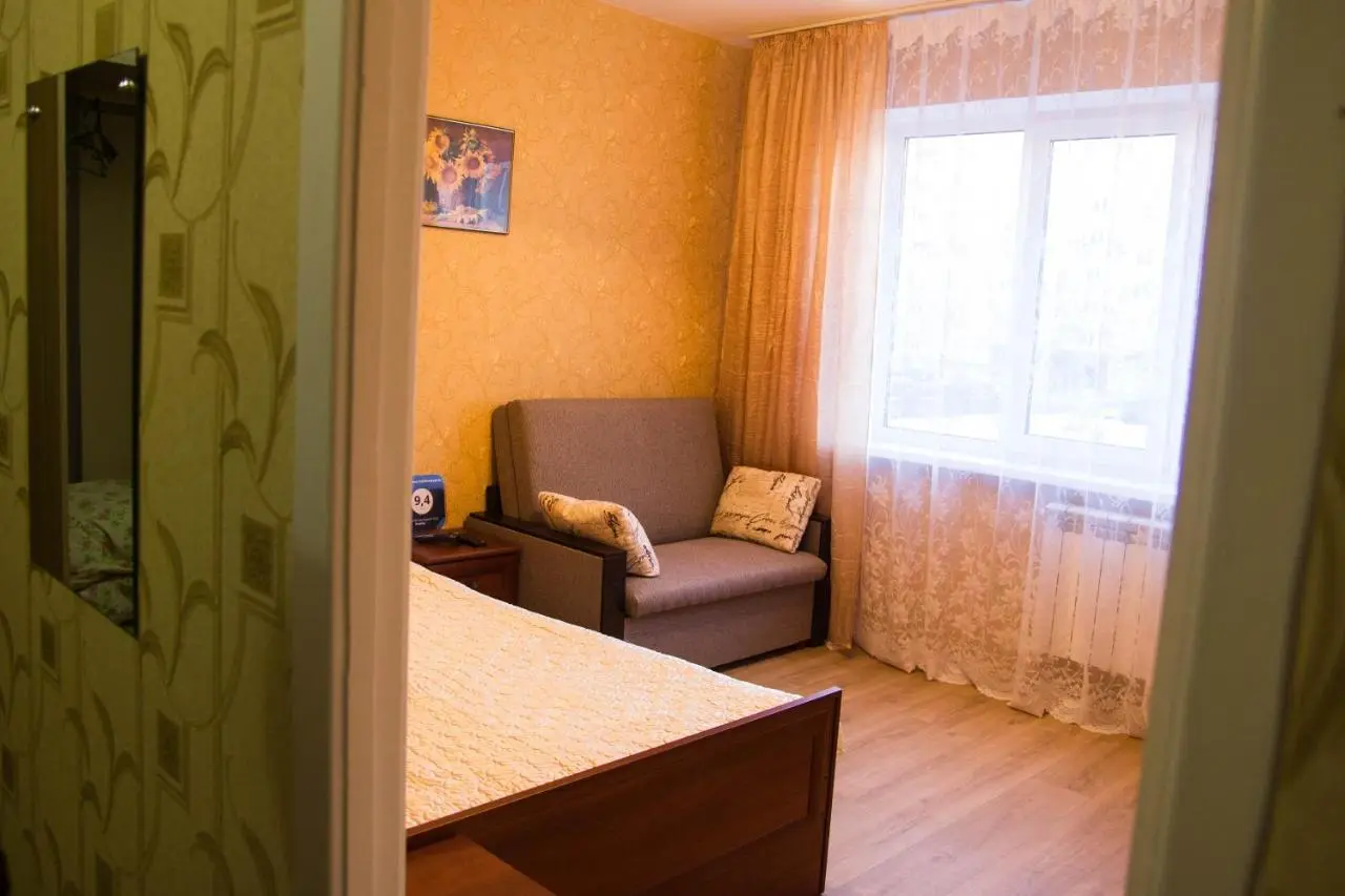 Великий Новгород: Apartment Volotovskaya 6