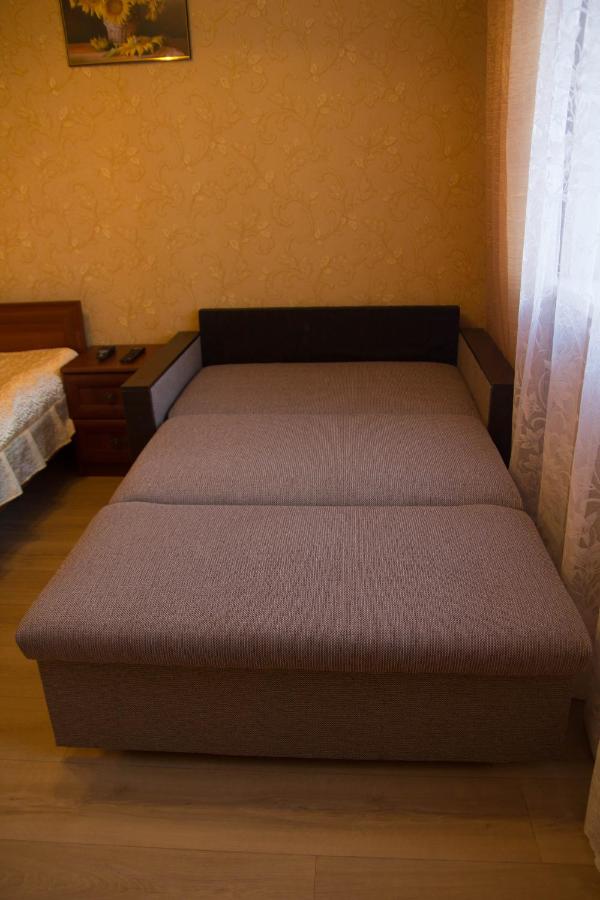 Великий Новгород: Apartment Volotovskaya 6