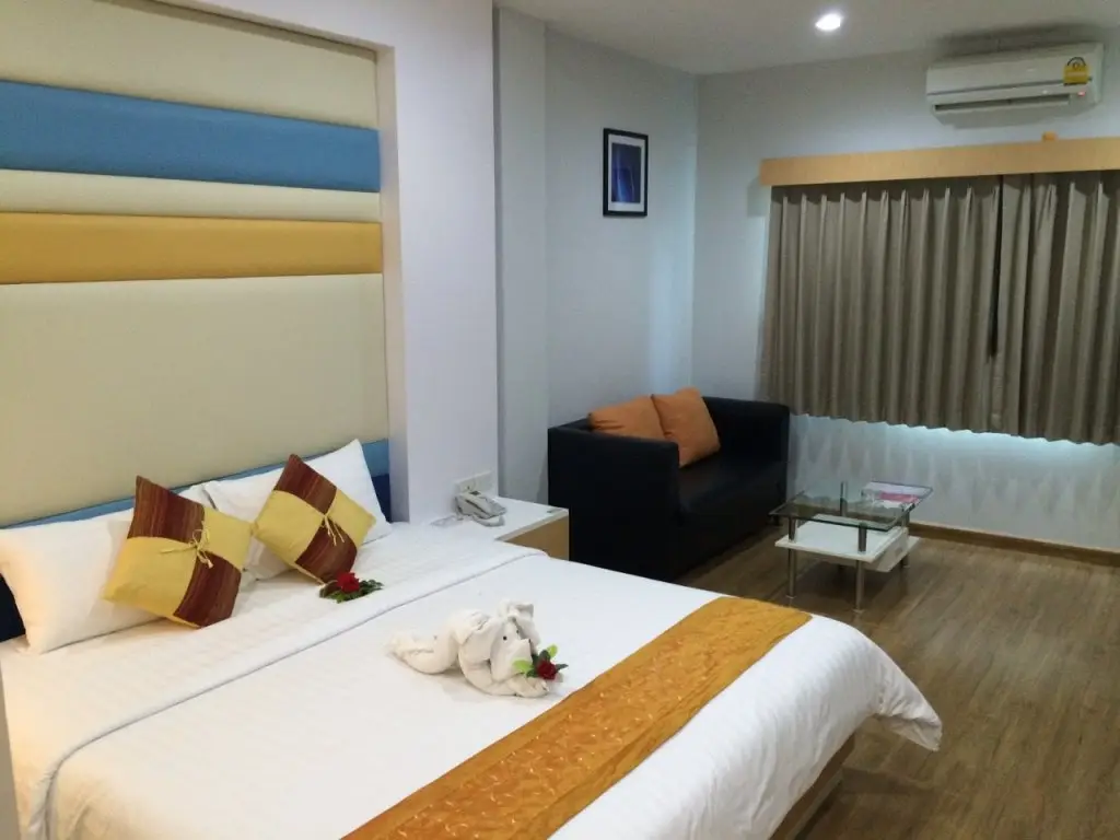 Тха Тум: Phanhin Regent Executive Residence R1