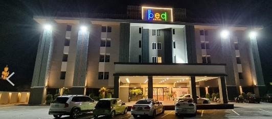 Рои Эт: Thebedhotel101
