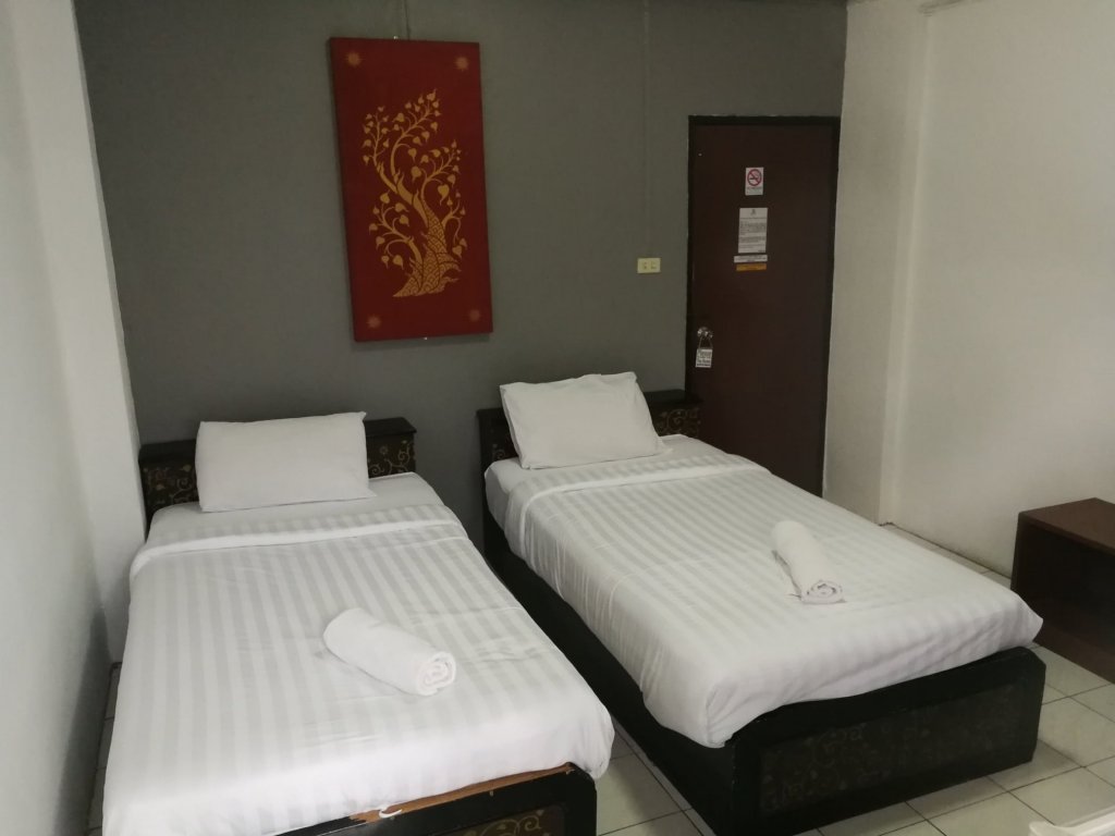 Чиангмай: Royal thapae gate guesthouse