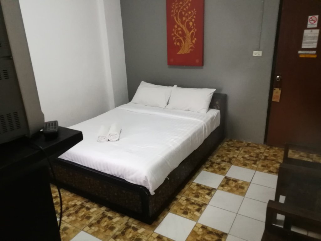 Чиангмай: Royal thapae gate guesthouse
