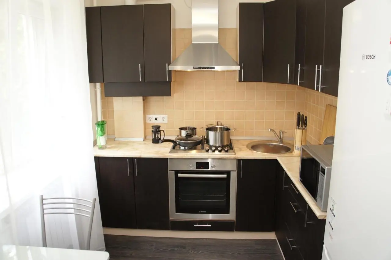 Великий Новгород: Desyatinnaya Apartment