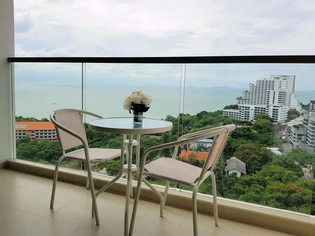 Паттайя: The Peak 1BR-1808 by Pattaya Holiday