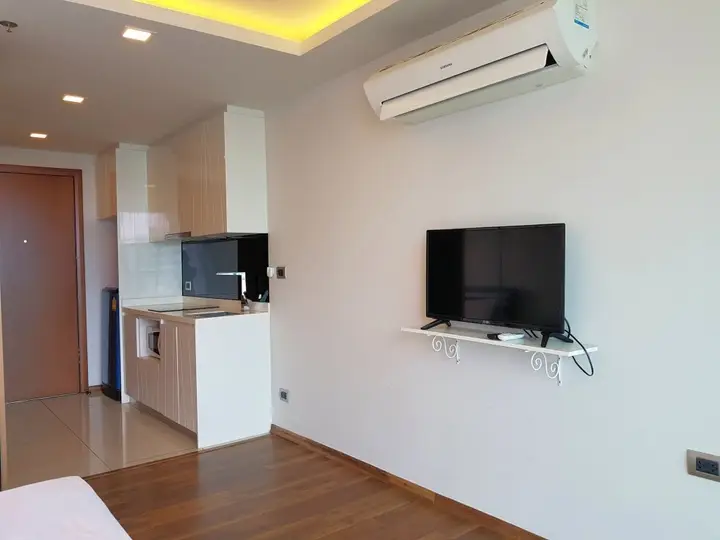 Паттайя: The Peak 1BR-1808 by Pattaya Holiday