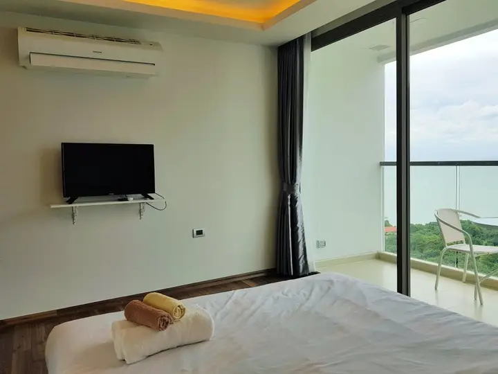 Паттайя: The Peak 1BR-1808 by Pattaya Holiday