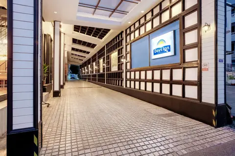 Days Inn by Wyndham Patong Beach Phuket — фото 1