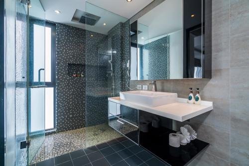 пляж Три Транг: Twin Sands 1406 - Panoramic seaview apartment walk to beach, shared pool