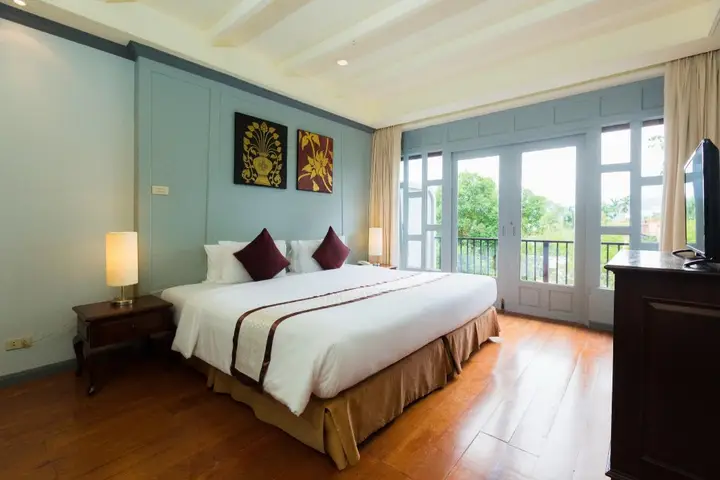 Пхукет: Ma Doo Bua Phuket (มาดูบัวภูเก็ต)