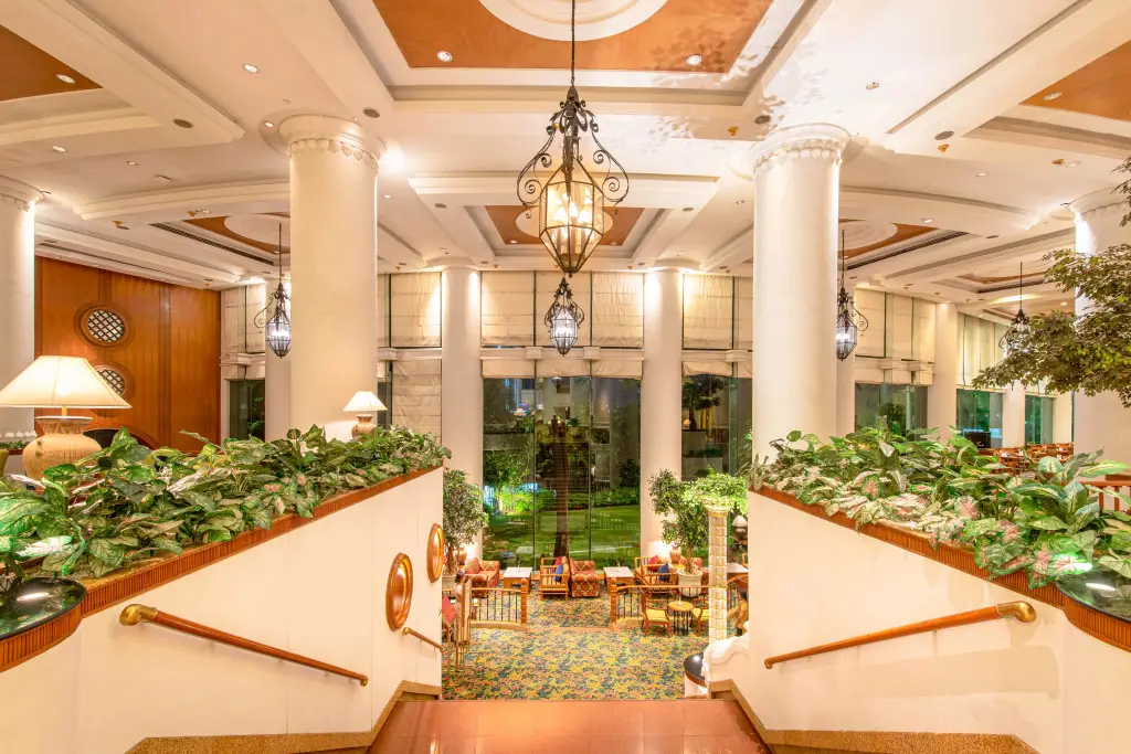 Бангкок: Отель Montien Riverside Hotel Bangkok